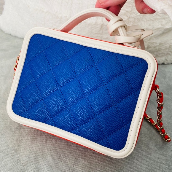 💓Sold💓Chanel Small Filigree Vanity Case Bag - Picture 4 of 8